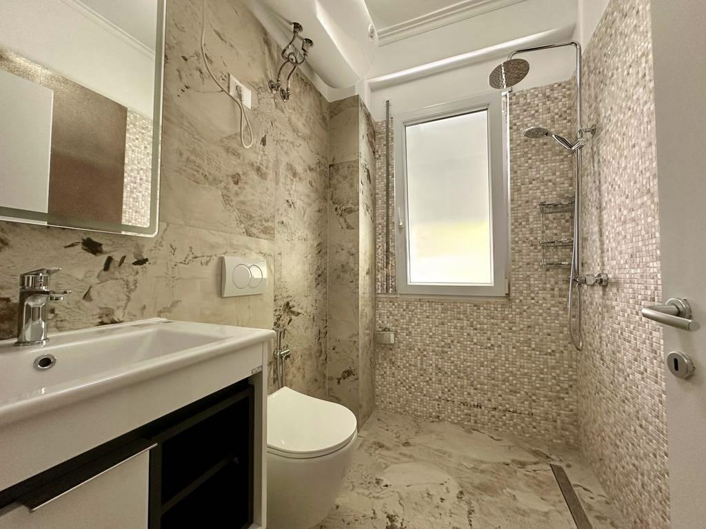 Luxury 3+1+2 Apartment for Rent with Parking – Botanical Garden Area, Tirana