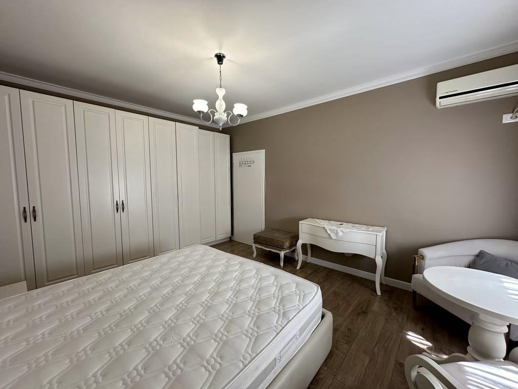 Luxury 3+1+2 Apartment for Rent with Parking – Botanical Garden Area, Tirana