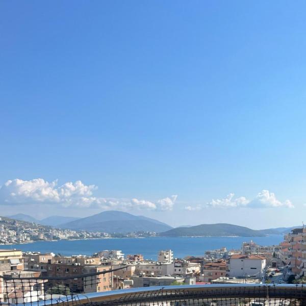 W pełni umeblowane mieszkanie 2+1 z widokiem na morze w pobliżu Uniwersytetu w Sarandzie – 115m², 2 łazienki (€200,000)