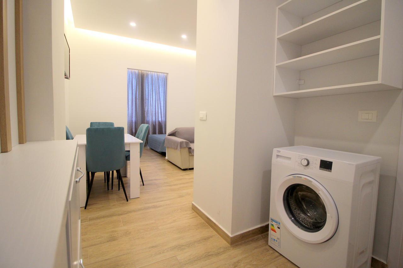 Furnished 1 Bedroom Studio-Apartment for Sale in Saranda – 45m², 5th Floor with Partially Sea View & Elevator, Ideal for Airbnb
