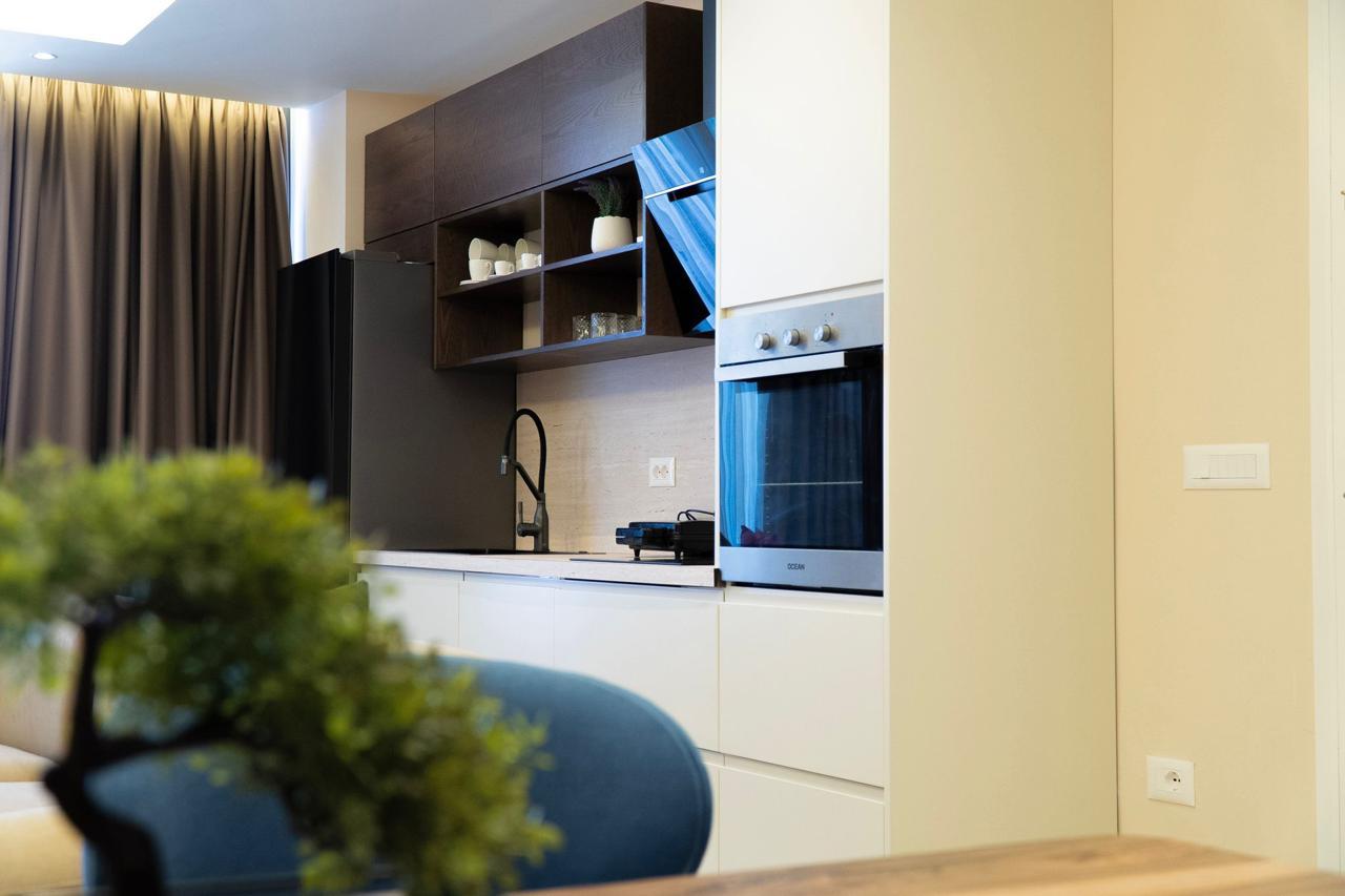 Spacious 3-Bedroom Apartment with Sea View in Saranda – Fully Renovated and Furnished