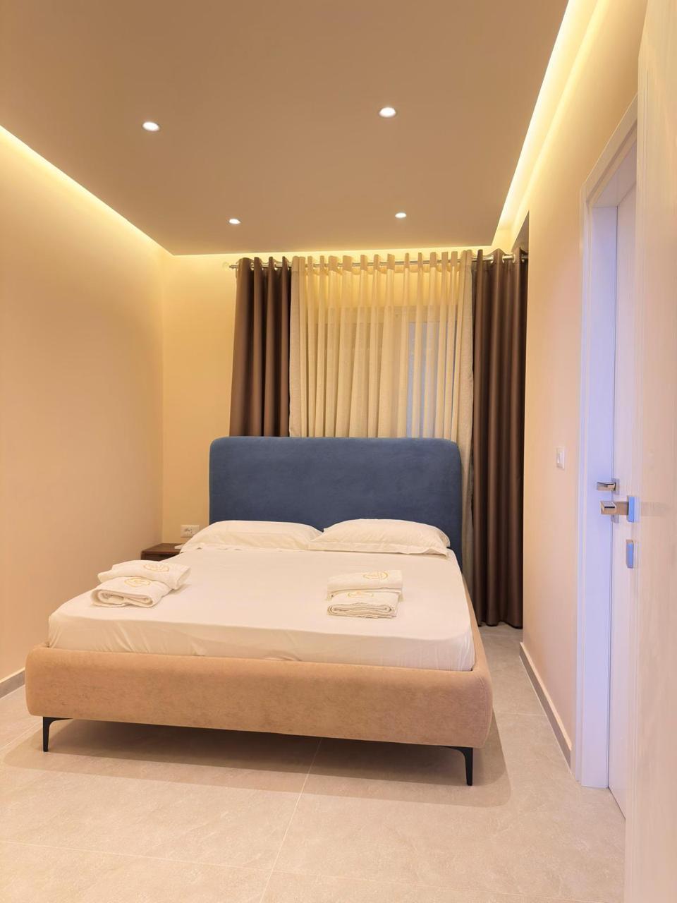 Spacious 3-Bedroom Apartment with Sea View in Saranda – Fully Renovated and Furnished