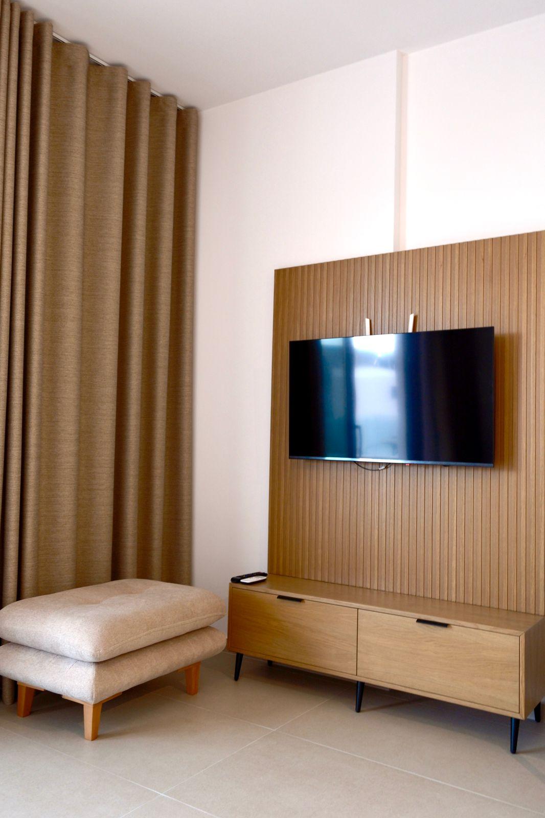 Seaview 1-Bedroom Apartment for Sale in Saranda – Skënderbeu Street, Fully Furnished