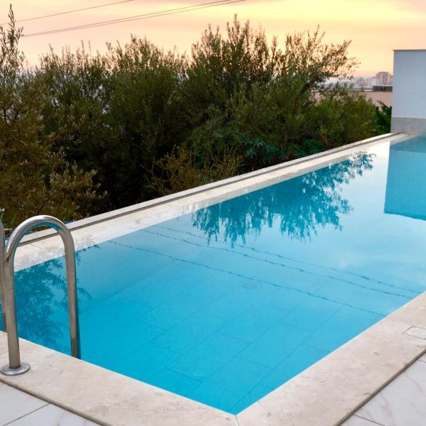 Seaview 2-Bedroom, 2-Bathroom Apartment for Sale in Saranda – Skënderbeu Street, Fully Furnished