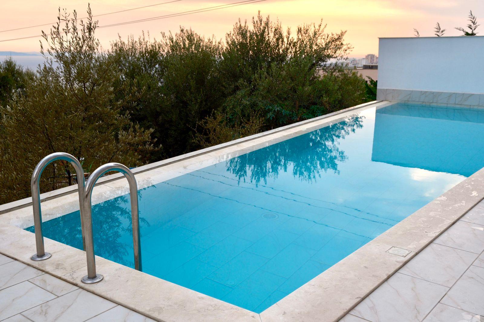 Seaview 2-Bedroom, 2-Bathroom Apartment for Sale in Saranda – Skënderbeu Street, Fully Furnished