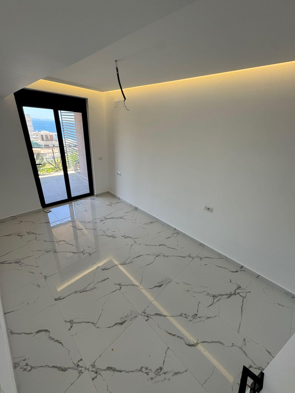 Seaview Apartment for Sale in Saranda – Panorama Street, Just Steps from the Sea