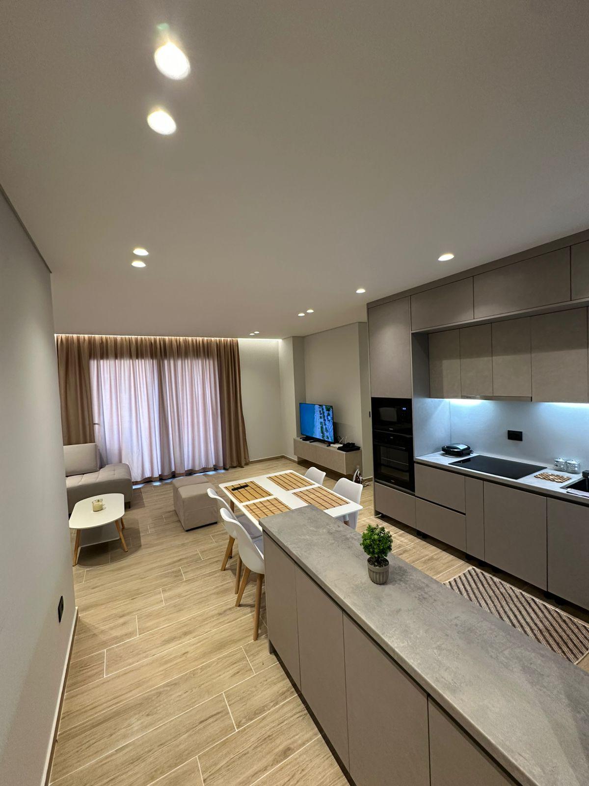 Modern 2+1 Apartment for Monthly Rent in Saranda – Fully Furnished