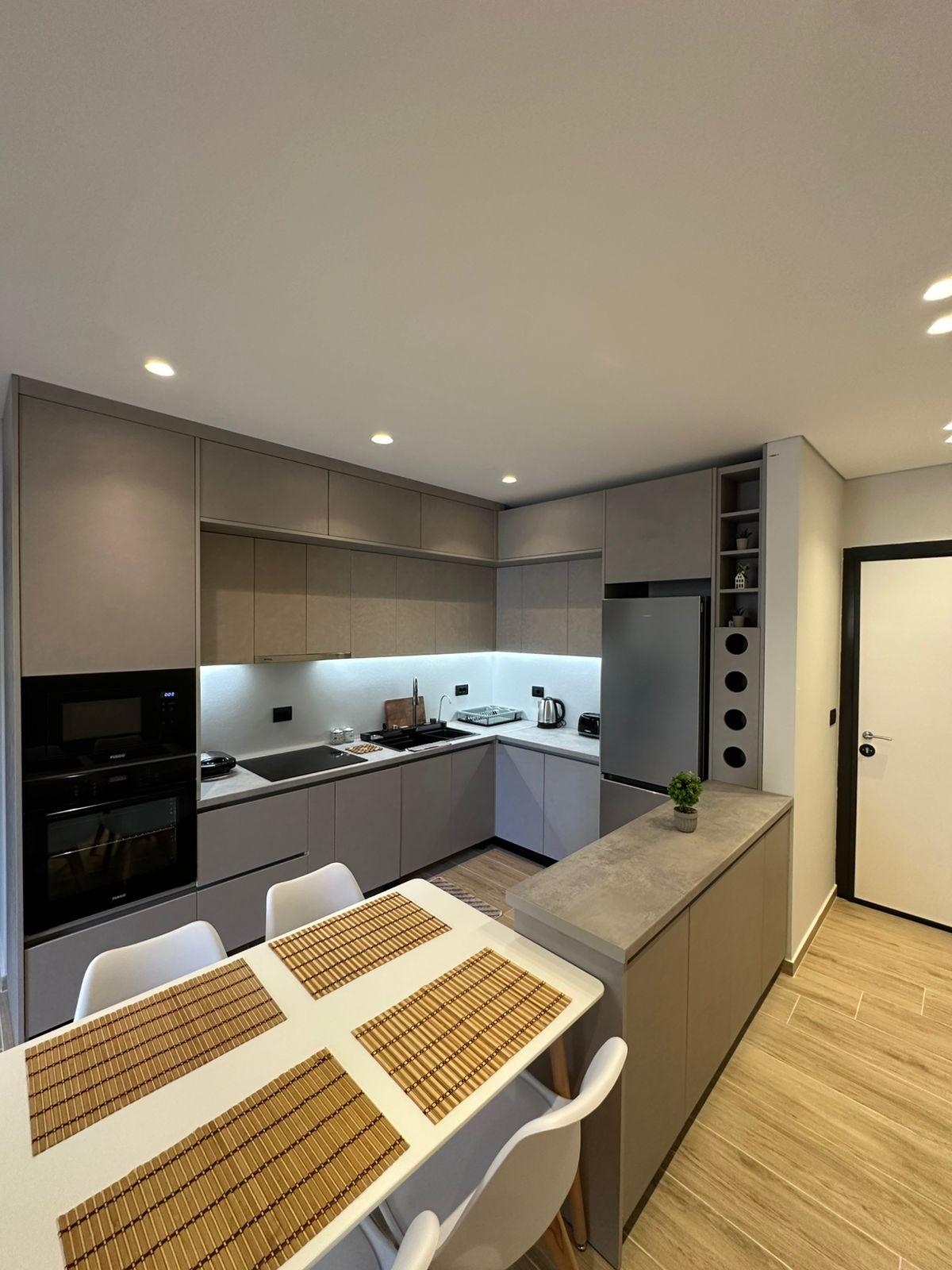 Modern 2+1 Apartment for Monthly Rent in Saranda – Fully Furnished