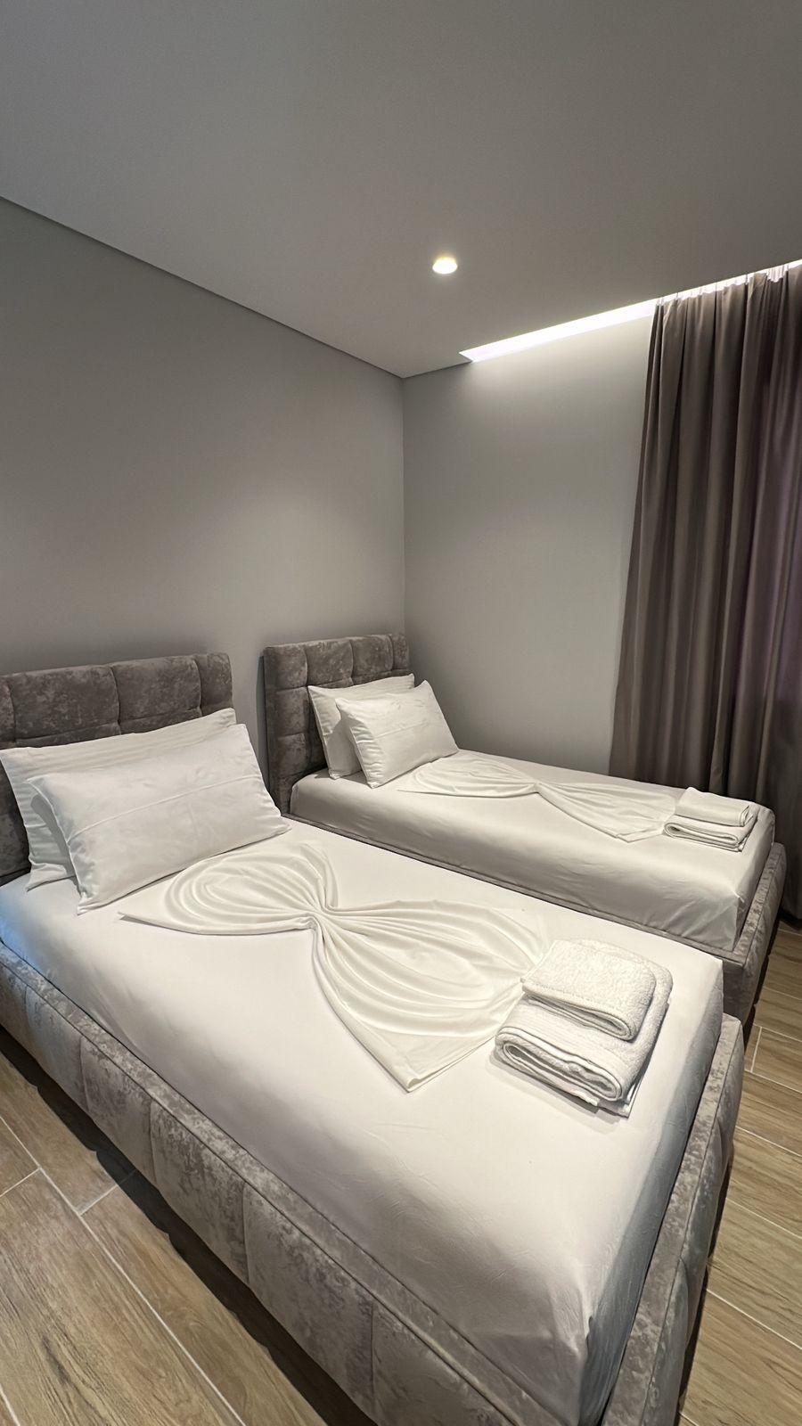Modern 2+1 Apartment for Monthly Rent in Saranda – Fully Furnished