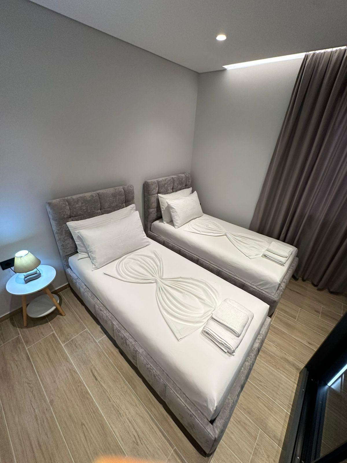 Modern 2+1 Apartment for Monthly Rent in Saranda – Fully Furnished