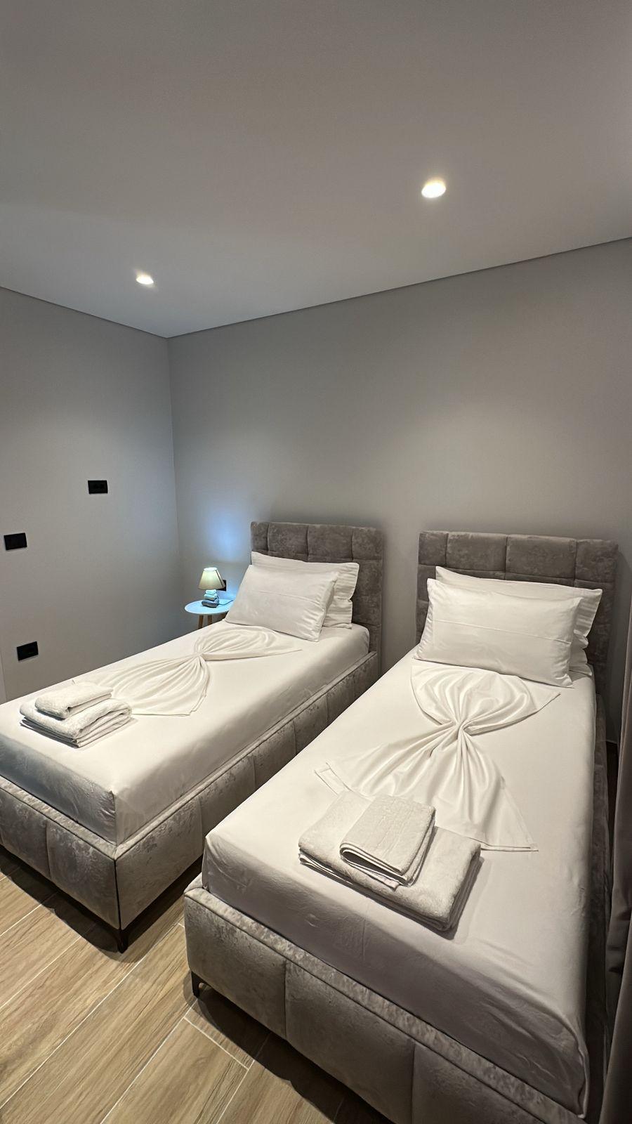 Modern 2+1 Apartment for Monthly Rent in Saranda – Fully Furnished