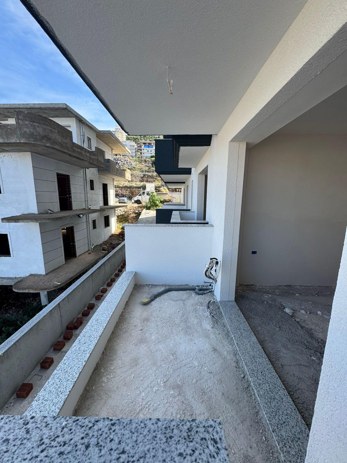 Seaview 1-Bedroom Apartment for Sale in Saranda – 76 m², 3rd Floor, New High-Quality Building, €150,000