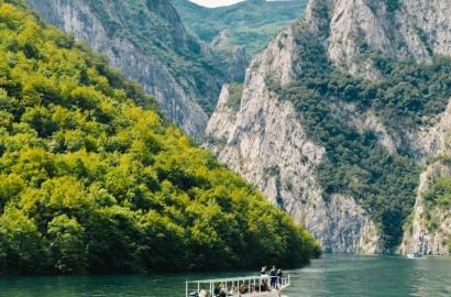 Can You Live in Albania on $1,000 a Month? A Local Perspective from Saranda