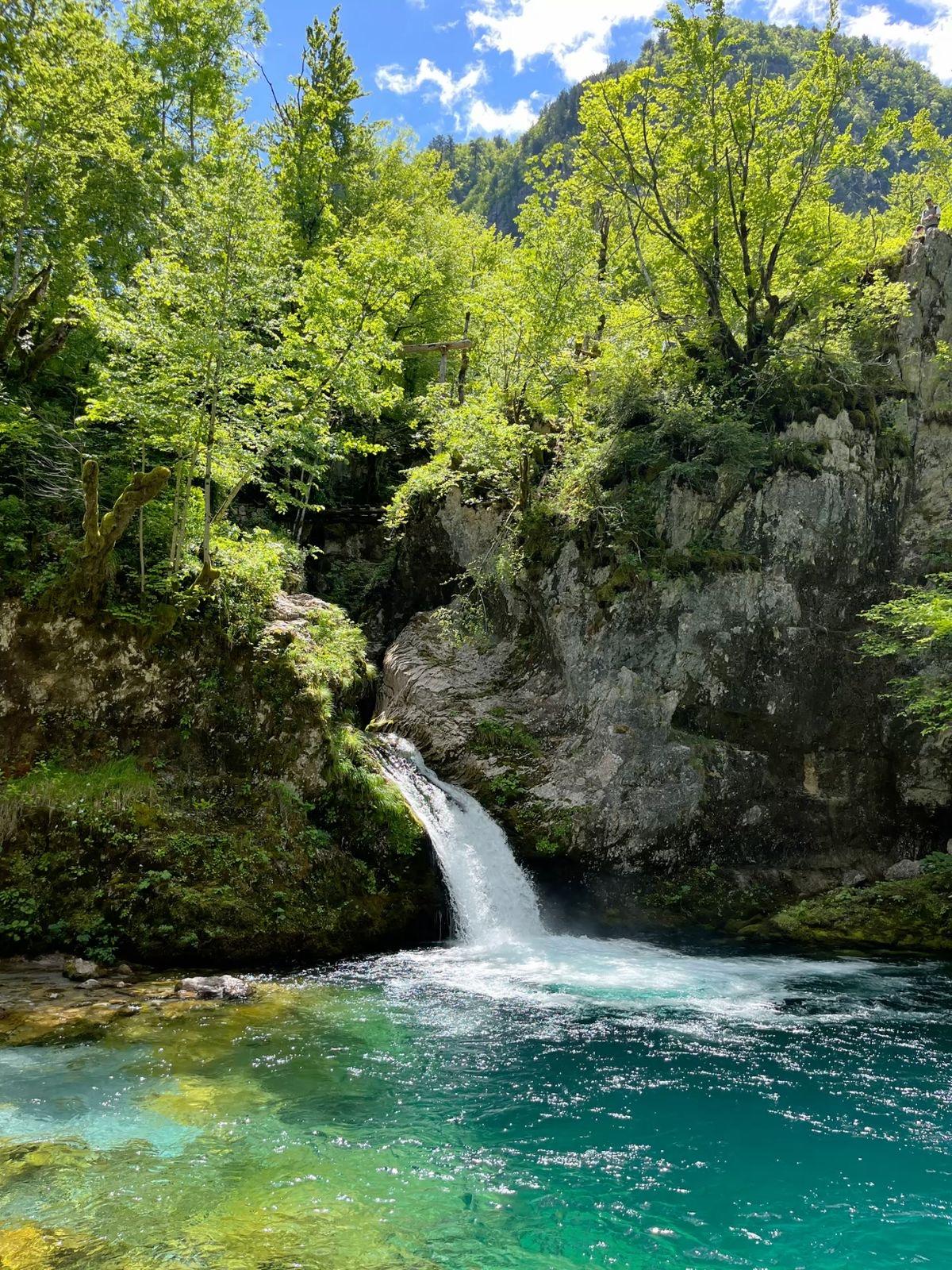 Short-Term vs Long-Term Rentals in Albania: A Local Perspective from Saranda