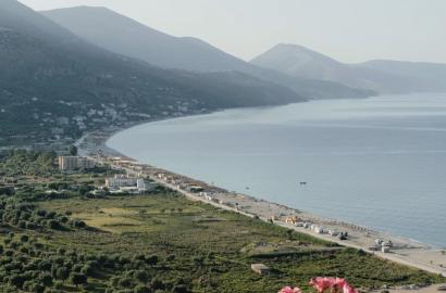 How Much Income Can a Villa with a Pool in Borsh Really Bring In?