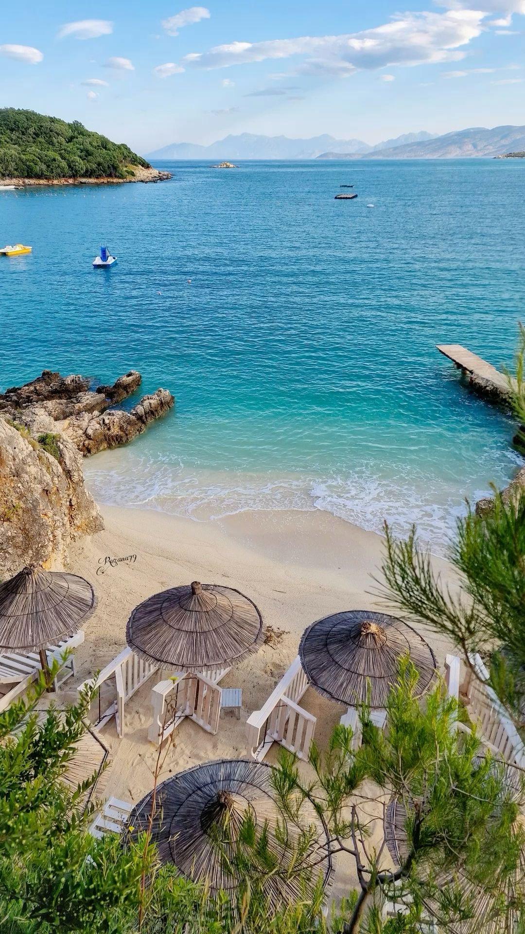 Investing in Luxury Villas with Pools – The Most Profitable Trend on the Albanian Riviera