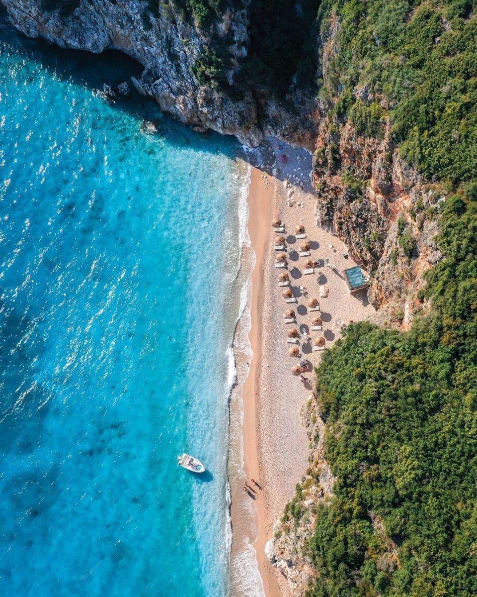 When an Investment Becomes a Home: How Buyers Change Their Plans After Discovering Saranda