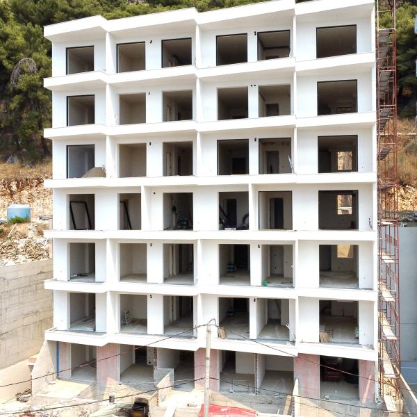 Apartament 2+1 me Pishinë Private në Shitje në Sarandë