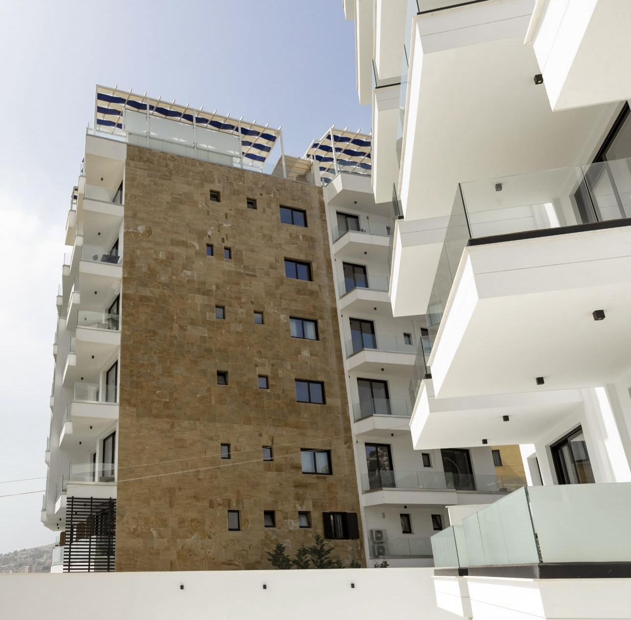 Seaview 1-Bedroom Apartment for Sale in Saranda – Skënderbeu Street, Fully Furnished