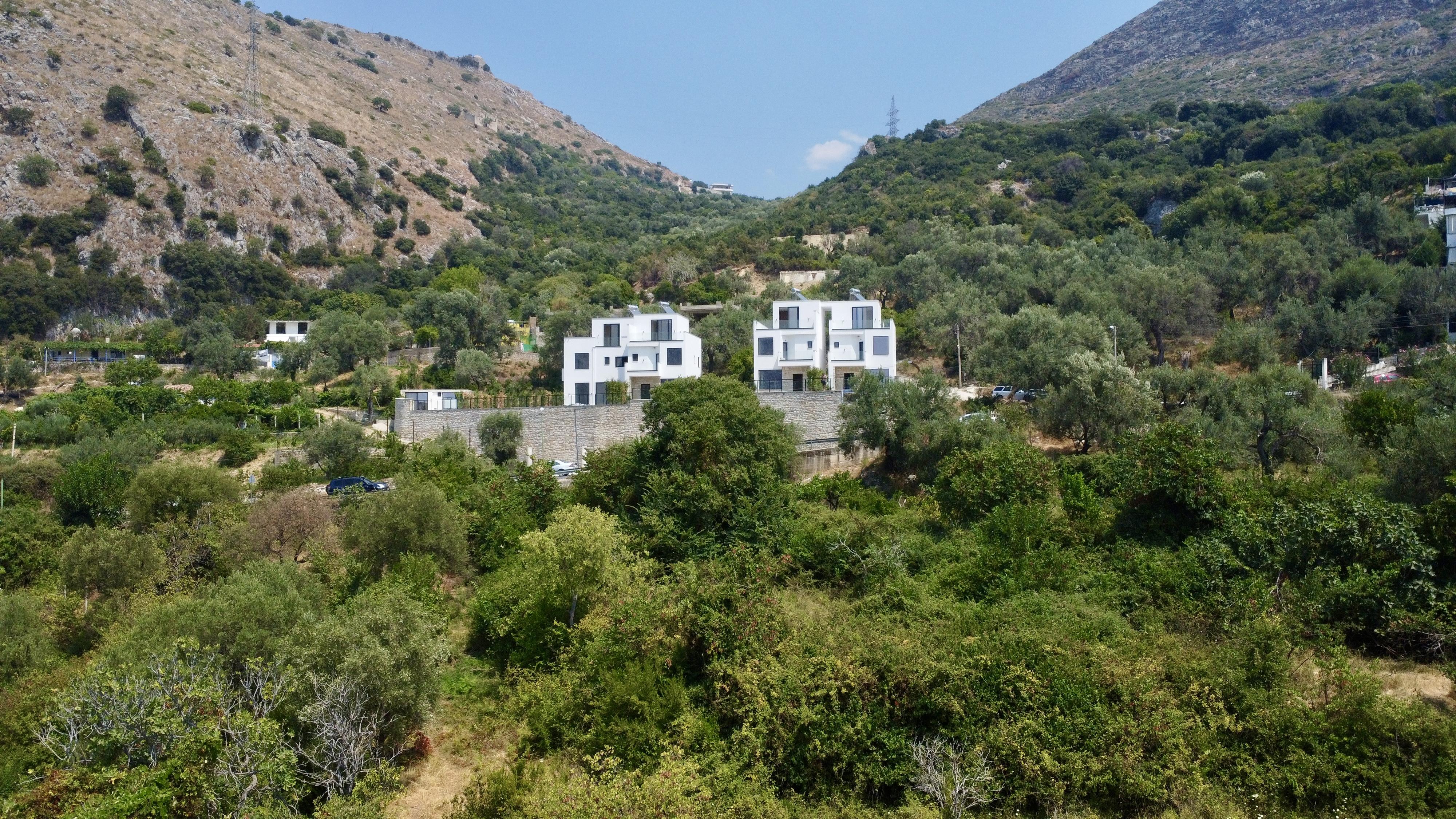 Luxurious Villas 2 For Sale in Borsh , Sarande