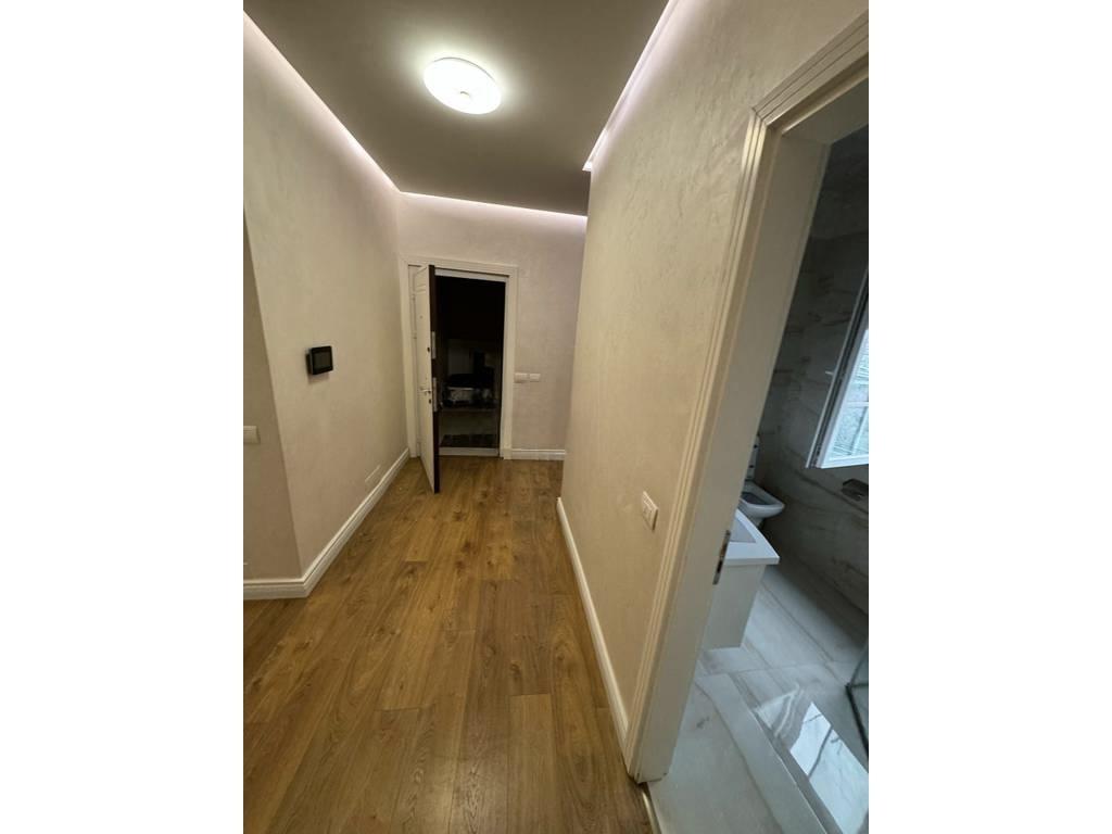 Luxury Penthouse for Sale in Fresk, Tirana – 184 m² with Panoramic Veranda and 2 Parking Spaces