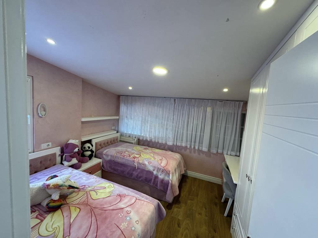 Luxury Penthouse for Sale in Fresk, Tirana – 184 m² with Panoramic Veranda and 2 Parking Spaces