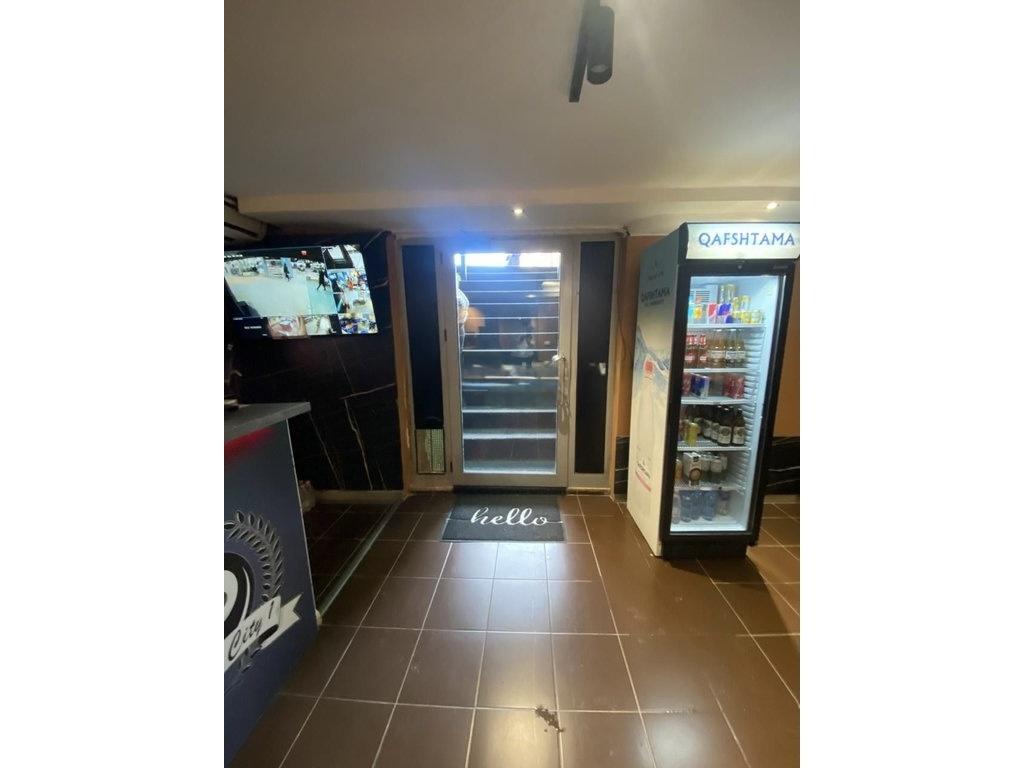 Business for Sale in Wilson Square, Tirana – 100 m² Entertainment Space with Favorable Lease Contract
