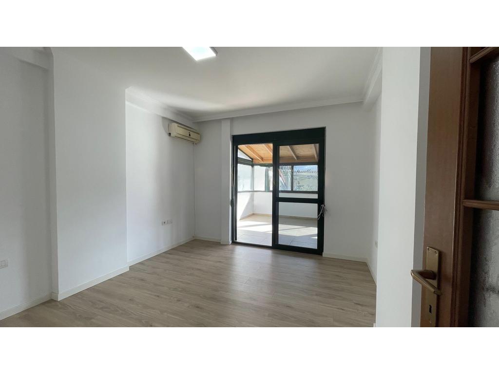 Office or Residential Space for Sale near Wilson Square, Tirana – 155 m² in a Prime Location