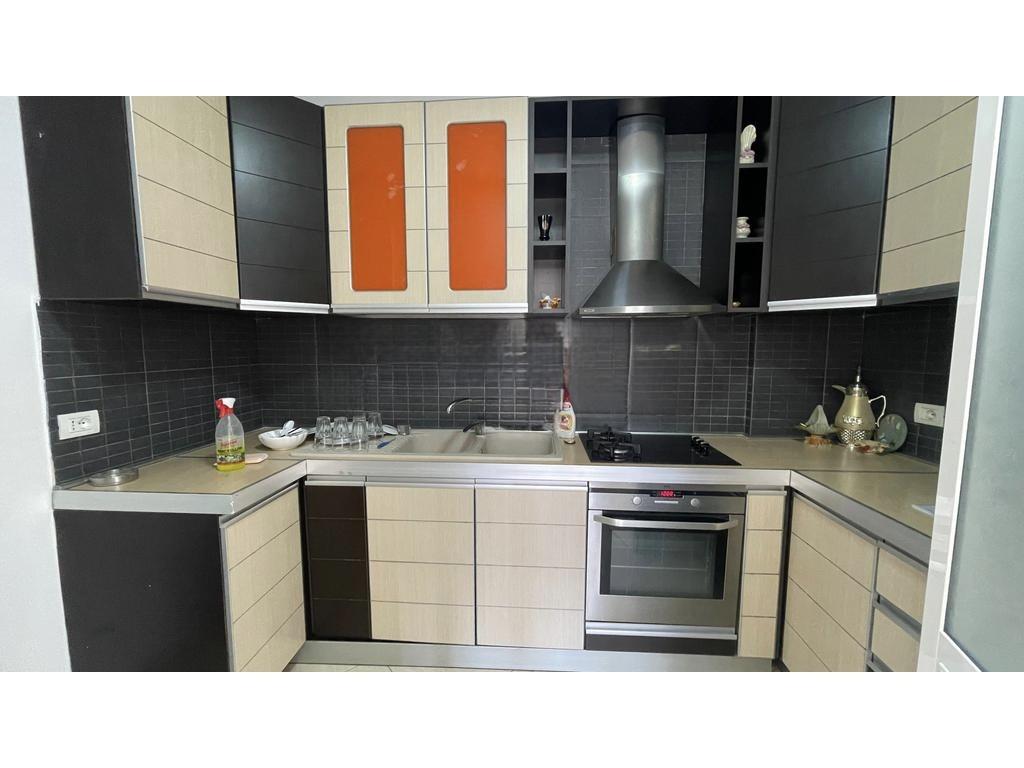 Office or Residential Space for Sale near Wilson Square, Tirana – 155 m² in a Prime Location