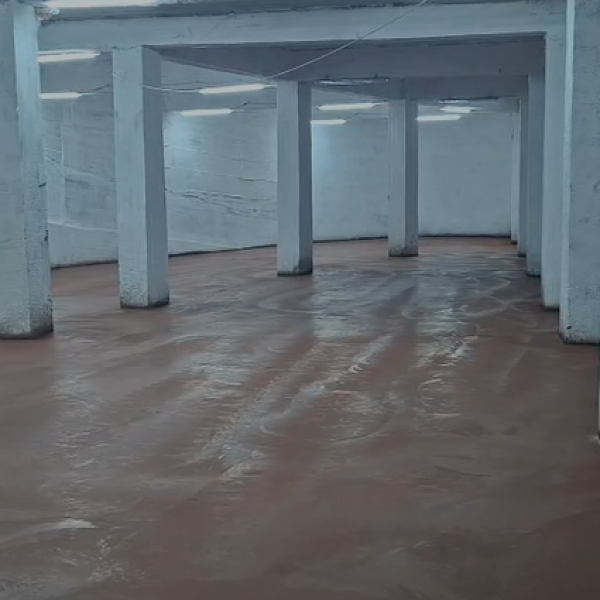 Industrial Warehouse for Rent in Mullet  1,000 m²