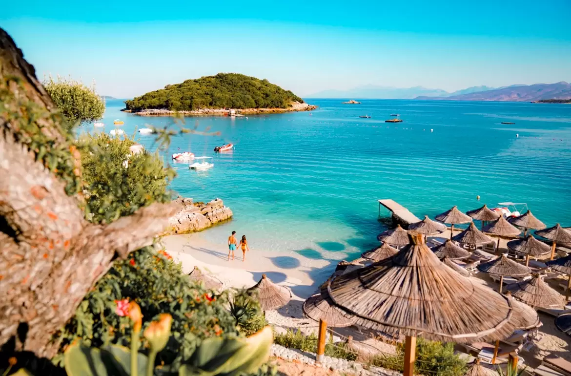 Escape to the Albanian Riviera: Find Your Dream Saranda Apartment