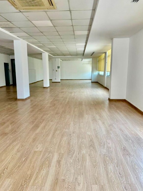 commercial for sale in Tiranë, Albania – photo 2