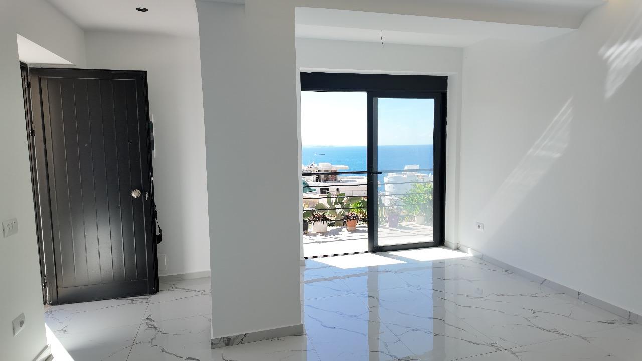 Seaview Apartment for Sale in Saranda – Panorama Street, Just Steps from the Sea