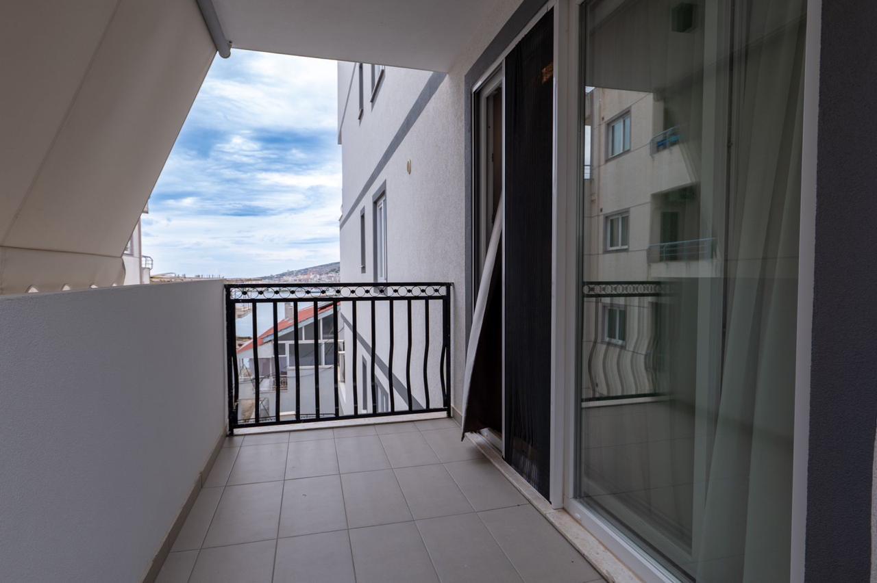 Apartment Property for Sale in Saranda – 1+1 on Butrinti Road