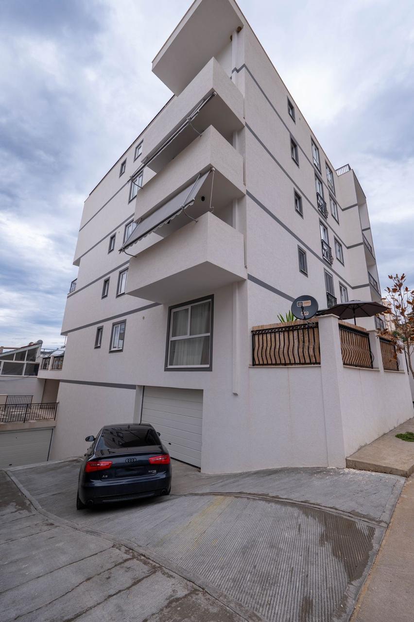 Apartment Property for Sale in Saranda – 1+1 on Butrinti Road